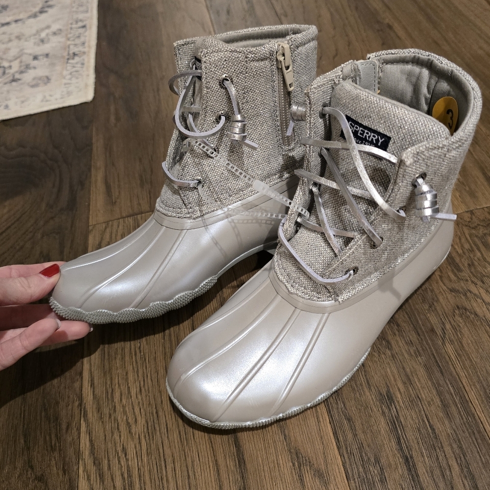 🆕 Sperry Topsider Core Saltwater Rain Duck Boots Grey Silver Iridescent Kids - Picture 7 of 16